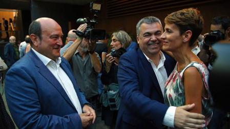 El nuevo Gobierno: mucho recelo a un lado y poco entusiasmo al otro
