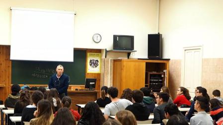 La asociación Atehna muestra en los colegios que "la donación salva vidas"