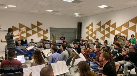 50 músicos unen fuerzas para ofrecer en Tafalla un concierto solidario