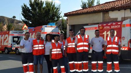 Voluntarios de Lodosa y de asambleas vecinas, en la sede de Cruz Roja en el municipio .