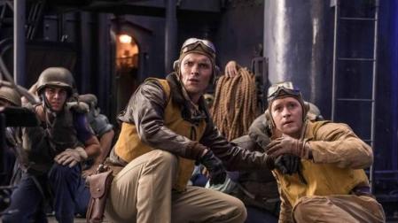 Contra el frío del puente, cine bélico y la nueva de 'Los Ángeles de Charlie'