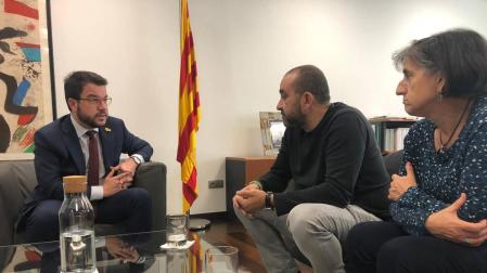 UGT y CC OO exponen a Junqueras en prisión la urgencia del pacto progresista