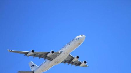 Dos españolas mueren al estrellarse su avión en Irán tras una despedida de soltera
