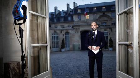 El Gobierno francés promete concesiones para frenar las protestas