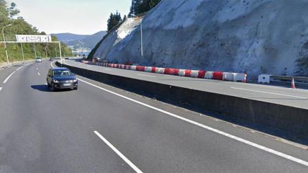 La Guardia Civil intercepta un patinete eléctrico circulando por una autopista