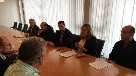 Personas sin recursos reciben una herencia de un abogado muerto hace 40 años