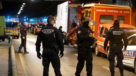 La Policía mata a tiros a un hombre armado con un cuchillo en París