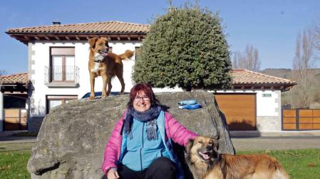 Zipi, diez años atado a una cadena