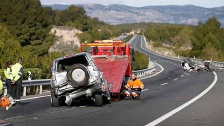 Dos muertos en un accidente provocado por un coche que circulaba en sentido contrario
