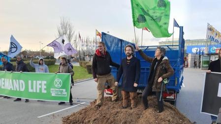 La alta tensión en las últimas horas prorroga el final de la Cumbre del Clima