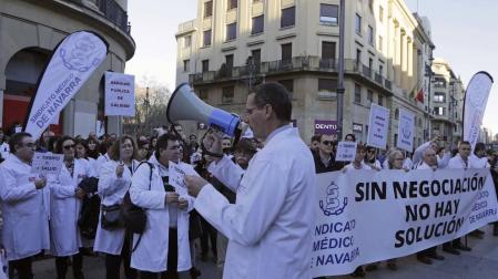 Los médicos deciden este jueves si mantienen la huelga del viernes