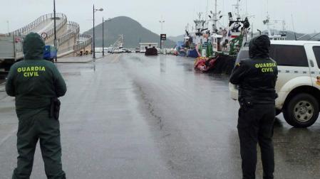 Un pesquero encuentra el cuerpo de una niña flotando frente a Santoña