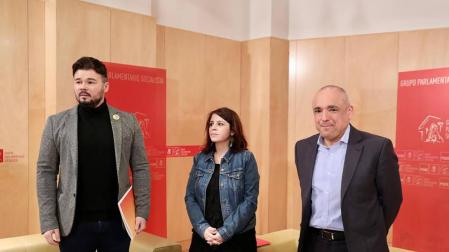 Lastra y Simancas (PSOE), junto a Gabriel Rufián (ERC).
