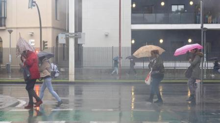 Elsa deja un muerto en Asturias, otro en Portugal, inundaciones y vientos