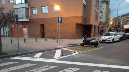 El error de pintado en la zona azul en la Rochapea no tendrá coste para el consistorio
