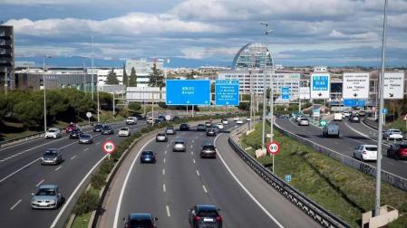 Tráfico en la A-1, carretera de Burgos.