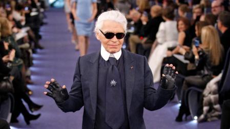 Lagerfeld borda en azul la Alta Costura Chanel del verano 2012