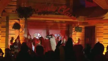 Papá Noel emprende viaje para llegar a tiempo a todos los hogares