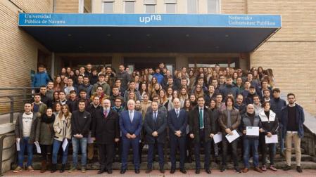 UPNA y Caja Rural becan a 427 alumnos para estudiar en 39 países