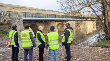 Concluyen las obras del puente de Ibero para la circulación de vehículos pesados