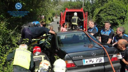 Una joven, grave al ser arrollada por su coche en la incineración del profesor fallecido en Pamplona