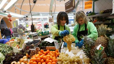 Los navarros comeremos seis millones de uvas esta Nochevieja