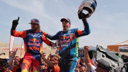 Al-Attiyah y Price se llevan el Dakar en coches y en motos