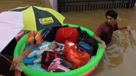 Al menos 16 muertos a causa de las inundaciones en Indonesia