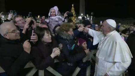 El Papa pide perdón por el encontronazo con una peregrina