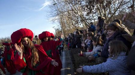 Fotos de la llegada de los Reyes Magos a Pamplona y de la cabalgata