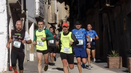 La cita, que reunió este domingo por la mañana a un total de 425 corredores, recaudó 300 euros para la asociación GERNA