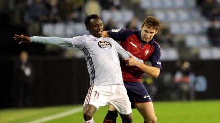 Pione Sisto y Moncayola, en el partido Celta-Osasuna.