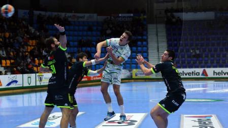 El Helvetia Anaitasuna encadena por fin dos victorias