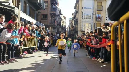 Galería de fotos de la carrera celebrada este domingo en Peralta.