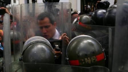 Juan Guaidó consigue entrar en la Asamblea Nacional de Venezuela