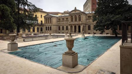 Las obras de los jardines del Palacio de Navarra, en San Ignacio, siguen sin concluir