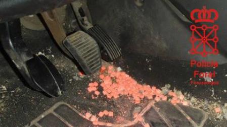 Parte de las drogas encontradas en el vehículo del arrestado en Tudela.