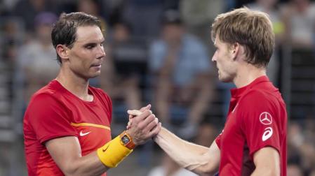 Nadal saluda a David Goffin tras su derrota.
