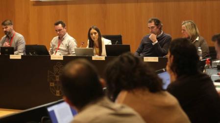 Discrepancias en el pleno de Egüés para cumplir la ley de policías