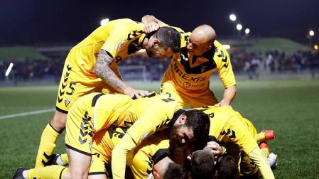 El Badalona deja fuera de la Copa al Getafe