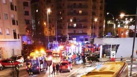 Un autobús de La Estellesa se estrelló este viernes, 17 de enero, contra una gasolinera, arrollando a viandantes y a varios vehículos, en la localidad navarra.