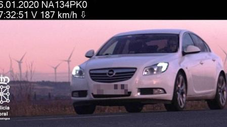 Imputado en Milagro por circular a 187 km/h en una vía limitada a 90