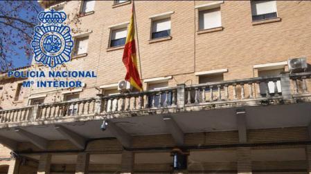 Auxilian a un niño de dos años en Tudela que salió de casa sin que su abuela lo viera
