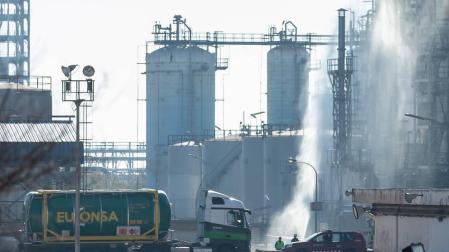 Vista del lugar del accidente en la empresa petroquímica IQOXE.