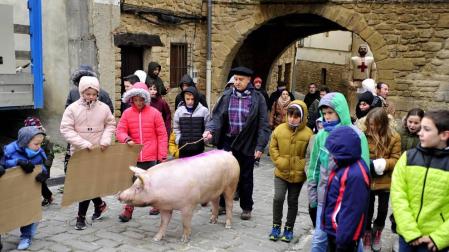 La Rifa del Cuto de San Antón en Artajona da la vuelta al mundo