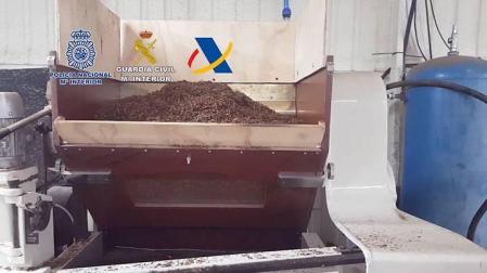 Siete detenidos tras caer una red que fabricaba ilegalmente tabaco en Andalucía
