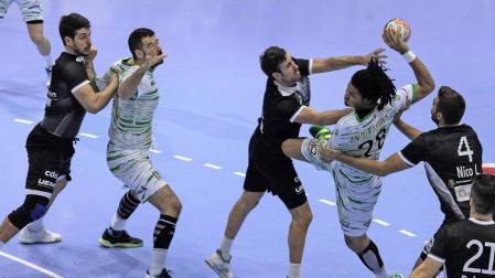 El Helvetia Anaitasuna, frente a un rival directo