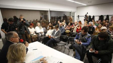 Vecinos de Santa María La Real piden una gran biblioteca junto al Tenis