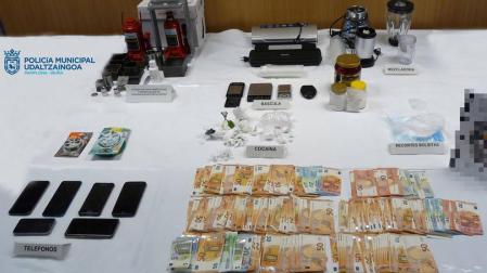 Cuatro detenidos en Pamplona, con 300 gramos de cocaína y 32.000 euros