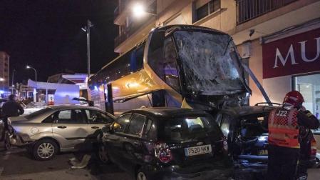 Chófer del autobús del accidente de Estella: “Lo siento mucho, yo también tengo hijos”